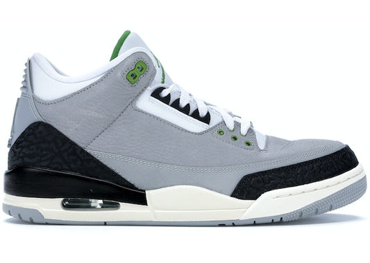 https://res.cloudinary.com/dyql5hig8/image/upload/v1715699633/migrated/store_DnMPYKzVQGEOzQwBk4N9j/Air-Jordan-3-Retro-Chlorophyll-Product.jpg