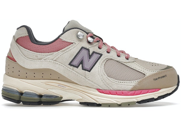 New Balance 2002R Hiking Pack Beige